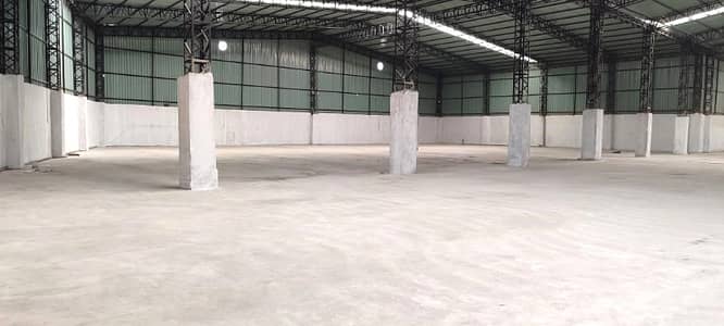 Humak Warehouse She'd Total Covered Area 31000 sq Two floor office block with 3 x washrooms Kitchen Covered Area 3250 sq ft Total 35,000 sq ft