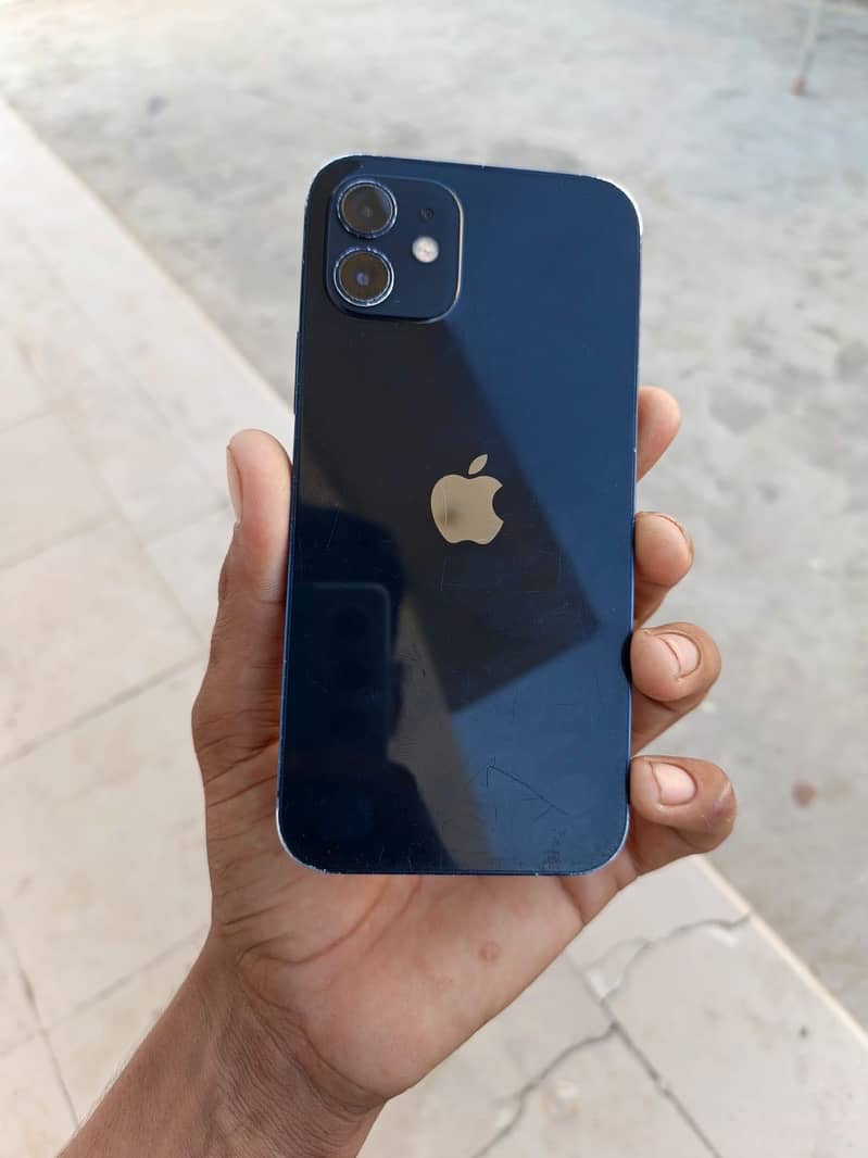 Apple iPhone 12 2