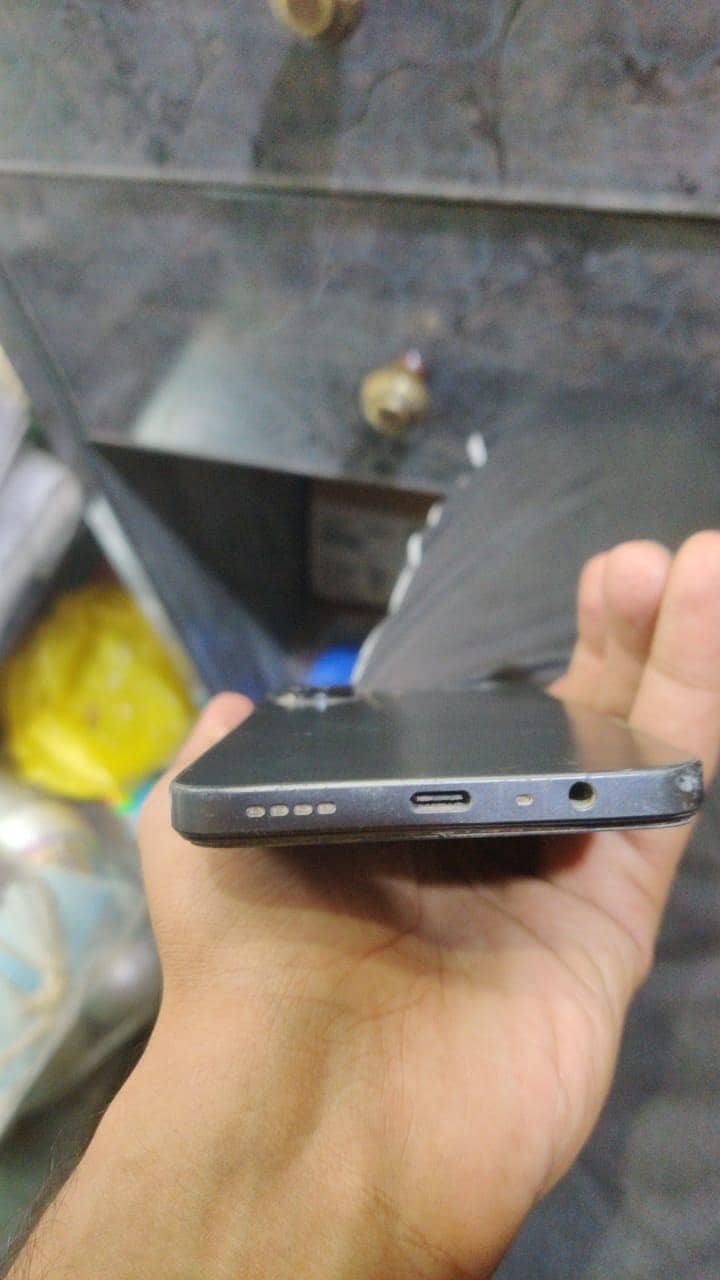 Realme Note 60x 3