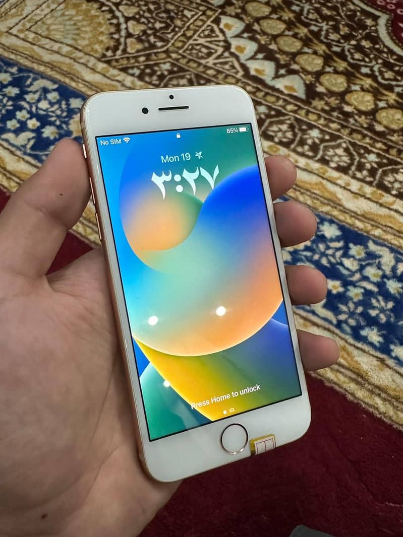 Apple iPhone 8 5