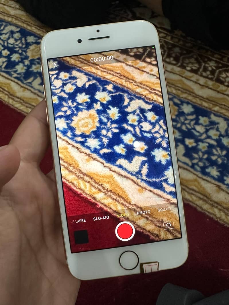 Apple iPhone 8 6