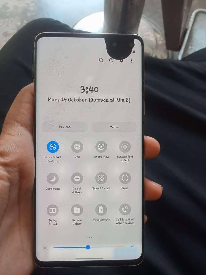 Samsung Mobile S10 Plus 9