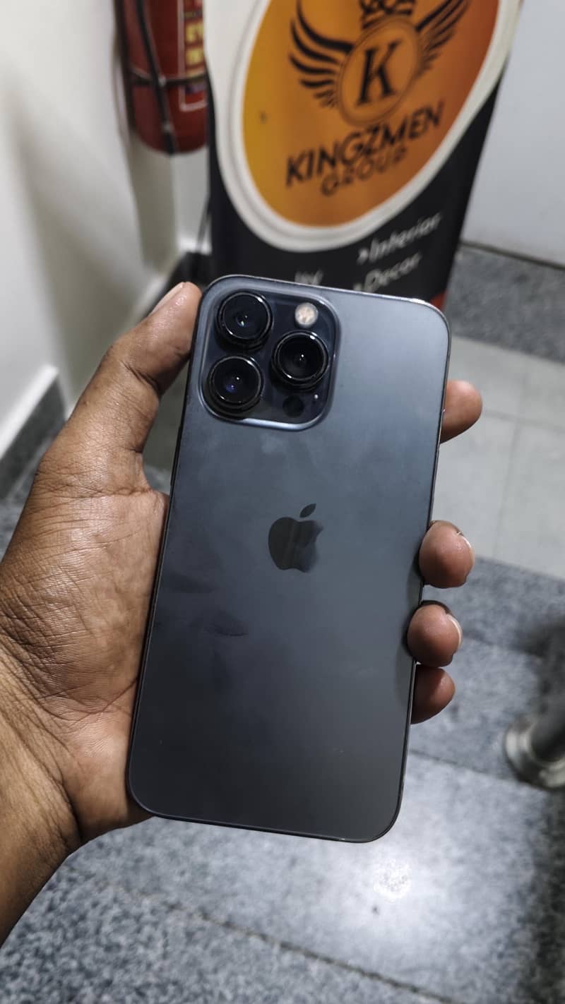 Apple iPhone 13 Pro 2