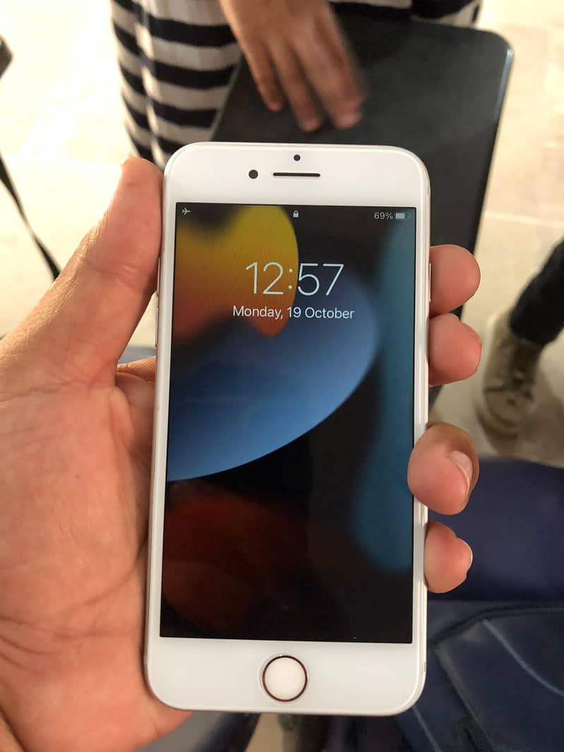 Apple iPhone 7 1