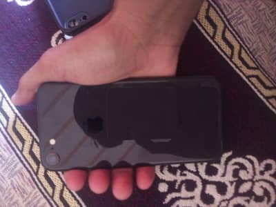 Apple iPhone 8