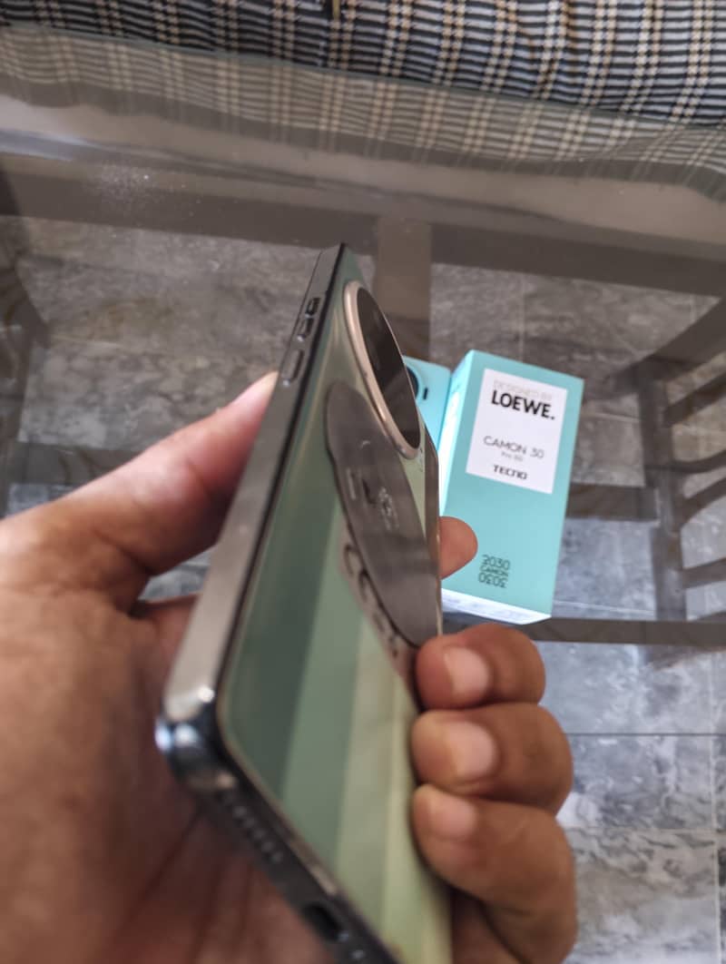 Tecno CAMON 30 Pro 12