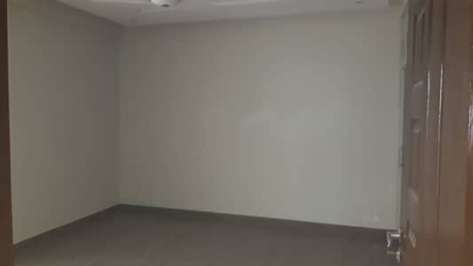 A Flat Of 10 Marla Flat Available For Sale