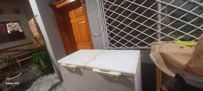 used pel refrigerator in good condition