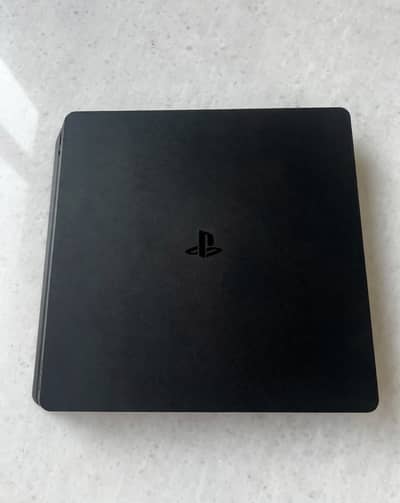 PS4 slim 500GB in good working condition with 3 controllers included