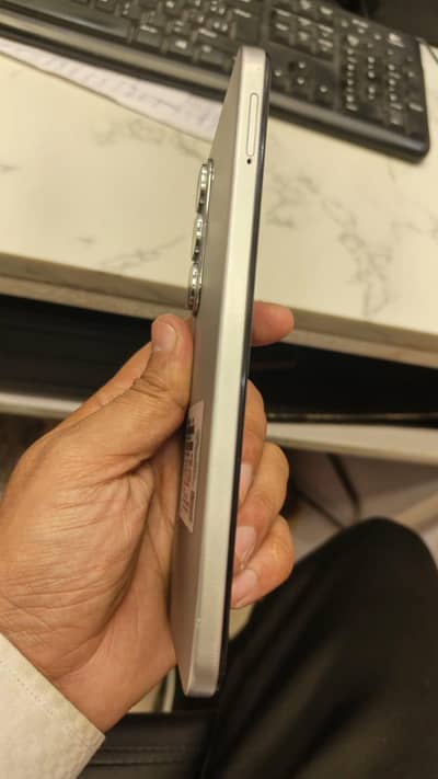 Infinix hot 60i
