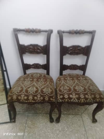Dinning Table + 6 Chairs for Sale