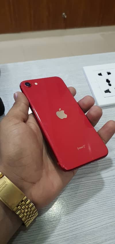 Apple iPhone SE