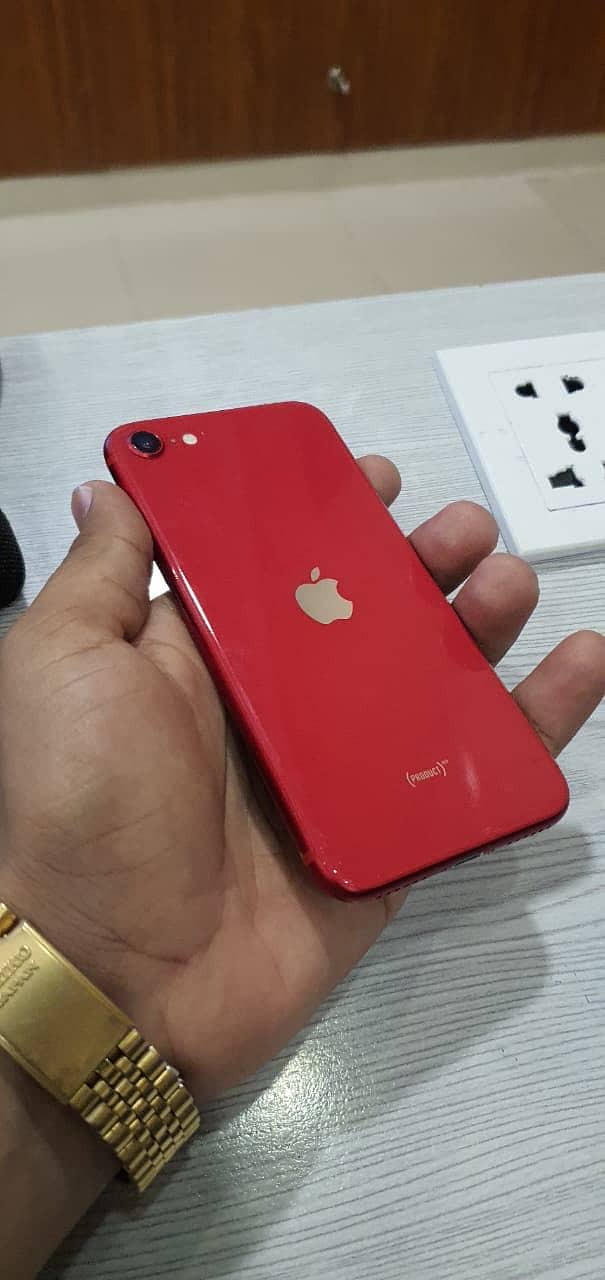 Apple iPhone SE 0