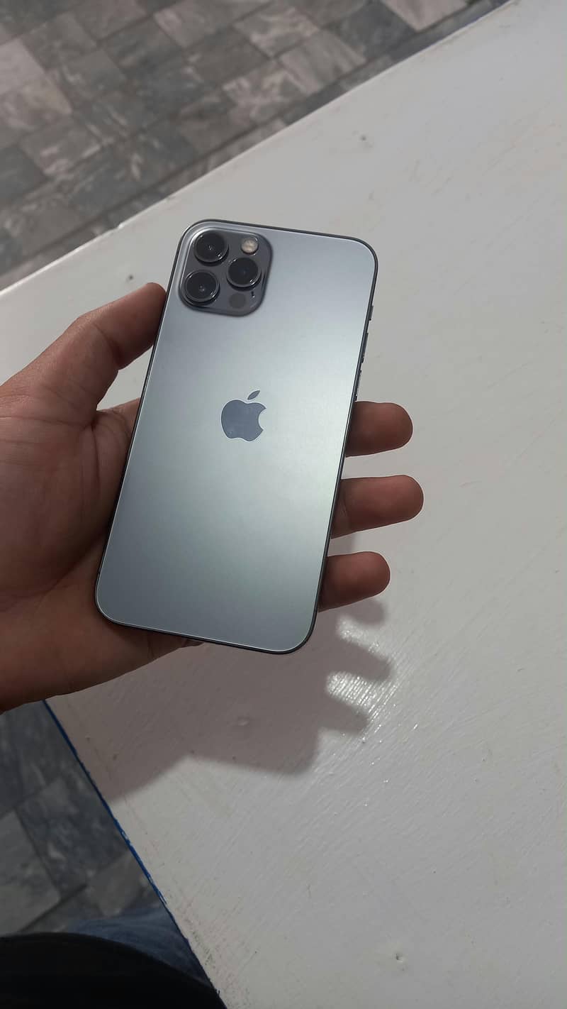 Apple iPhone 12 Pro 4