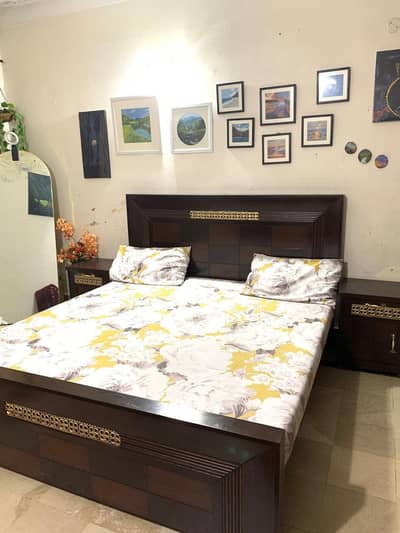 Bed and side tables