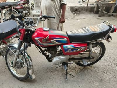 Honda 125 for sell 21/22 modal all dacomint porye ha all Punjab ka nuh