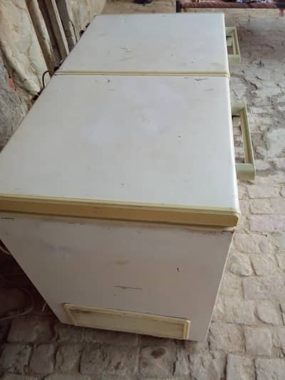 all okay freezer good condition chil cooling