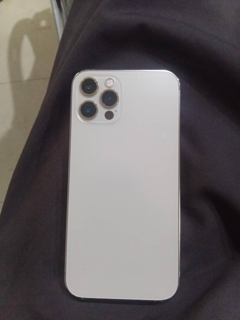 Apple iPhone 12 Pro 3