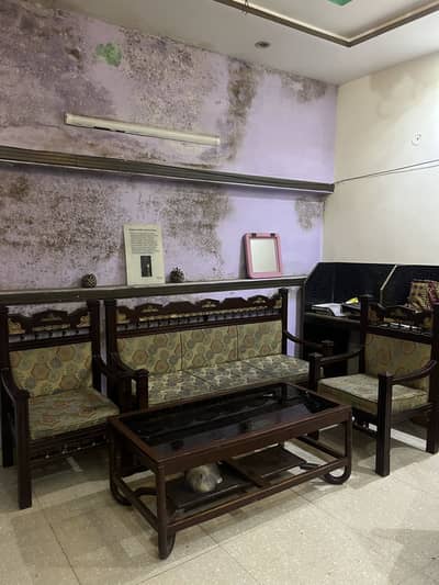 5-Seater Wooden Sofa Set with Table for Sale – Rs. 38,000