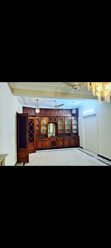 10 marla double story house available for rent in G11 1 only Client