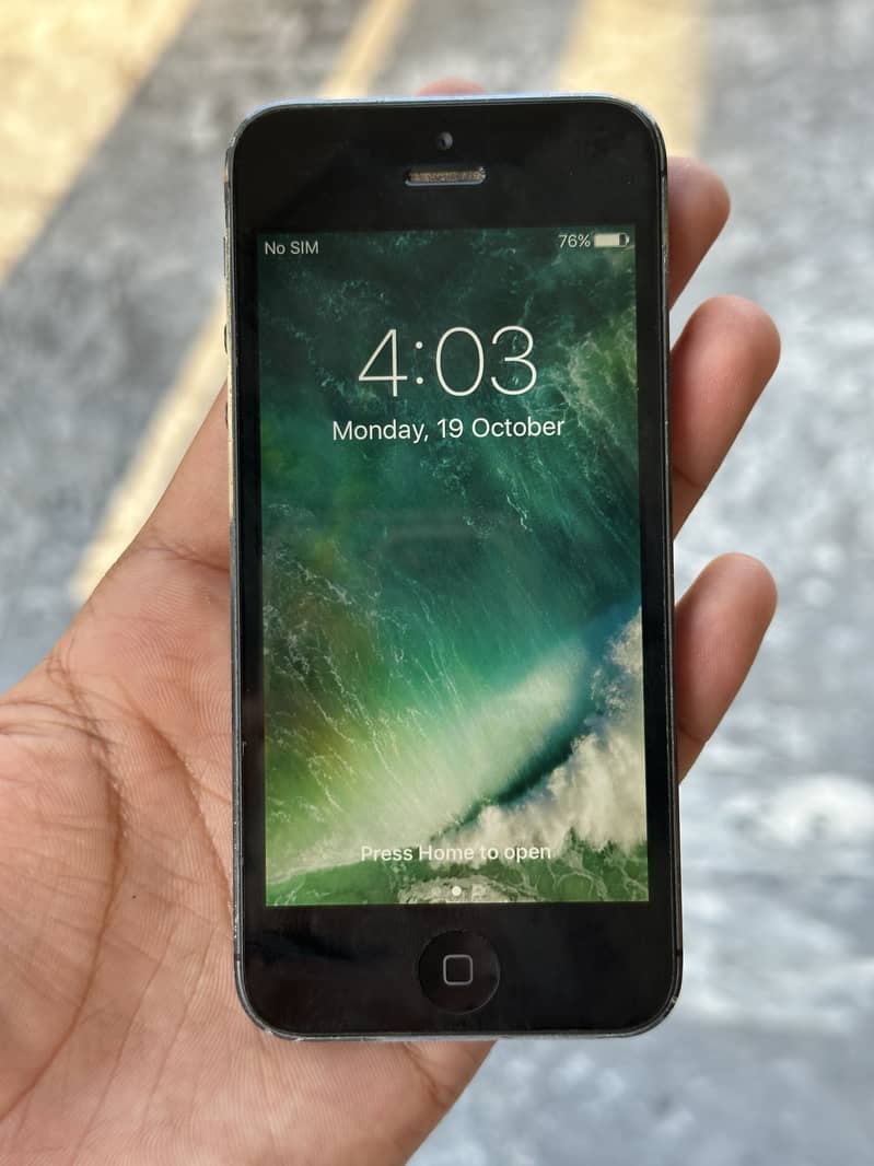 Apple iPhone 5 2