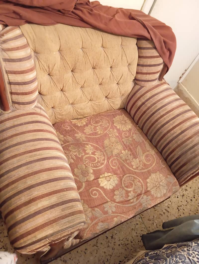 5 seater sofa 0