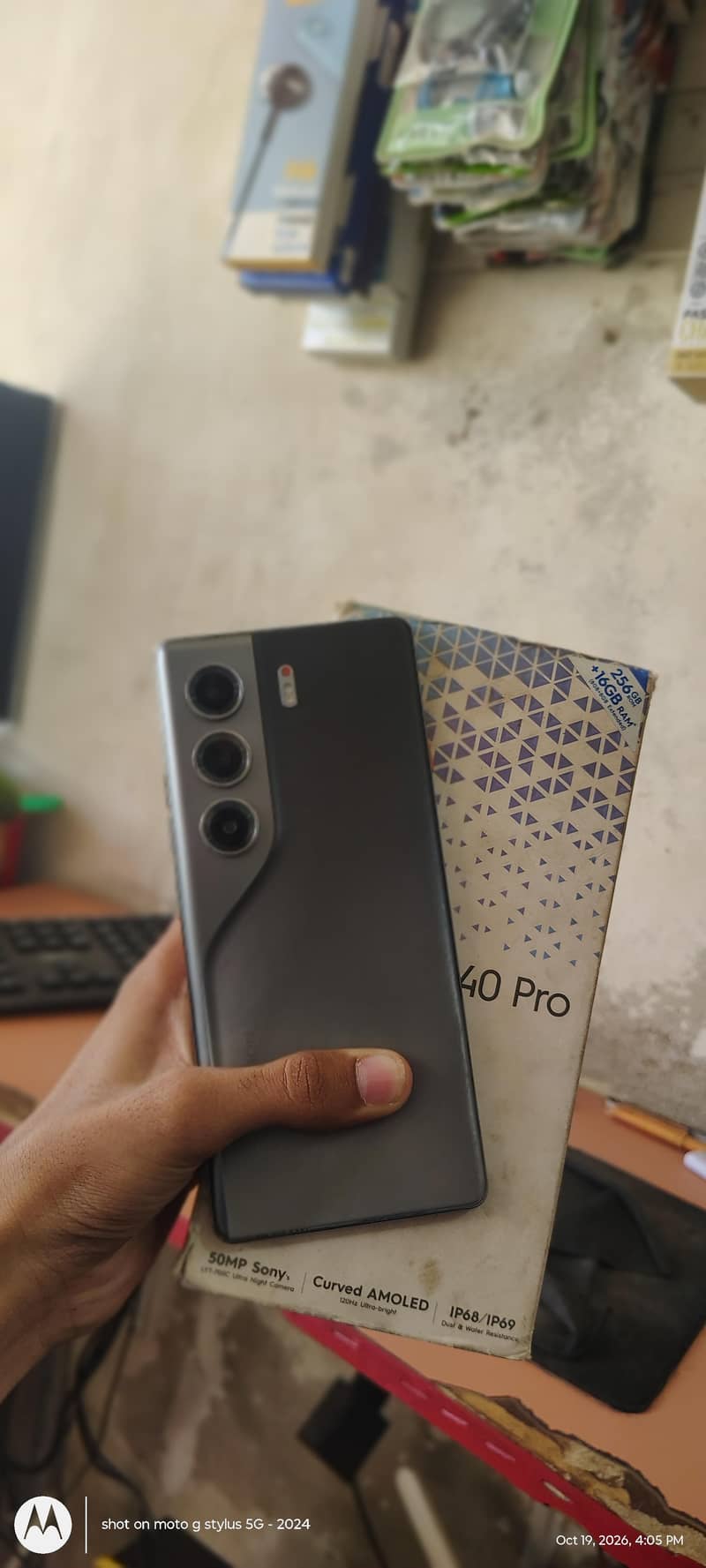 Tecno CAMON 40 Pro 1