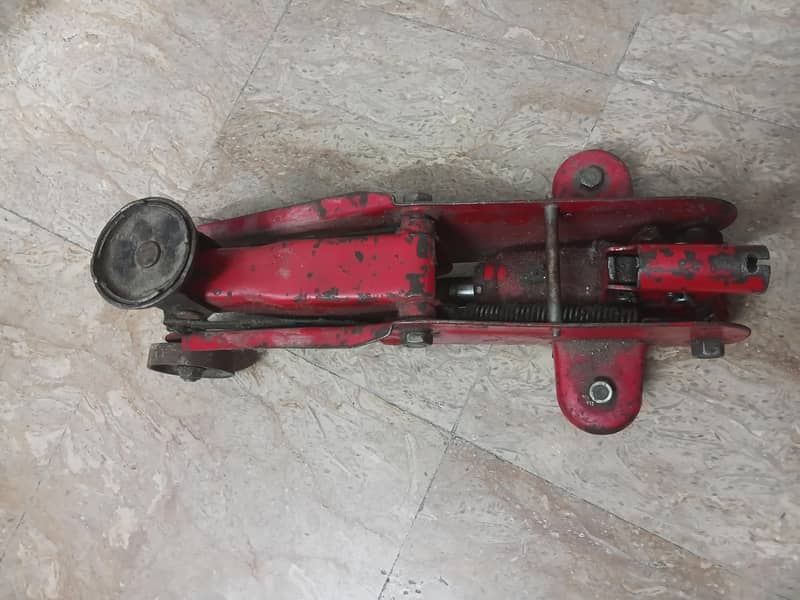 car jack 2