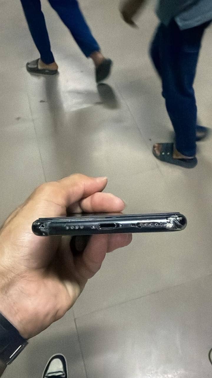 Apple iPhone 11 Pro Max 5
