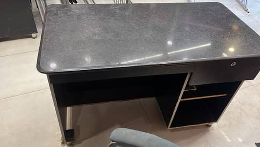 Table available for sale marbel