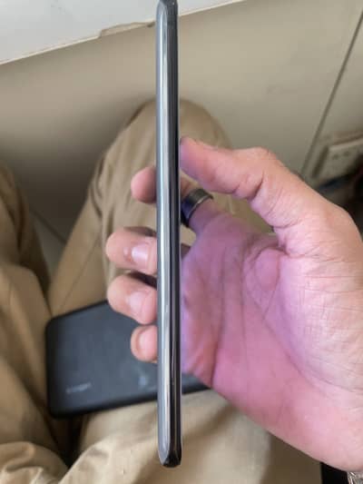 Samsung Mobile S20 Plus