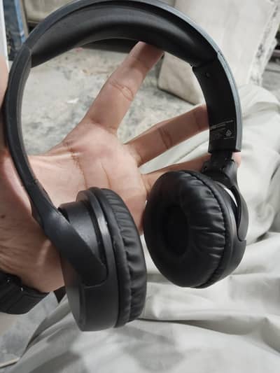 Oniko Bluetooth Wireless Headphones – Black | Rechargeable