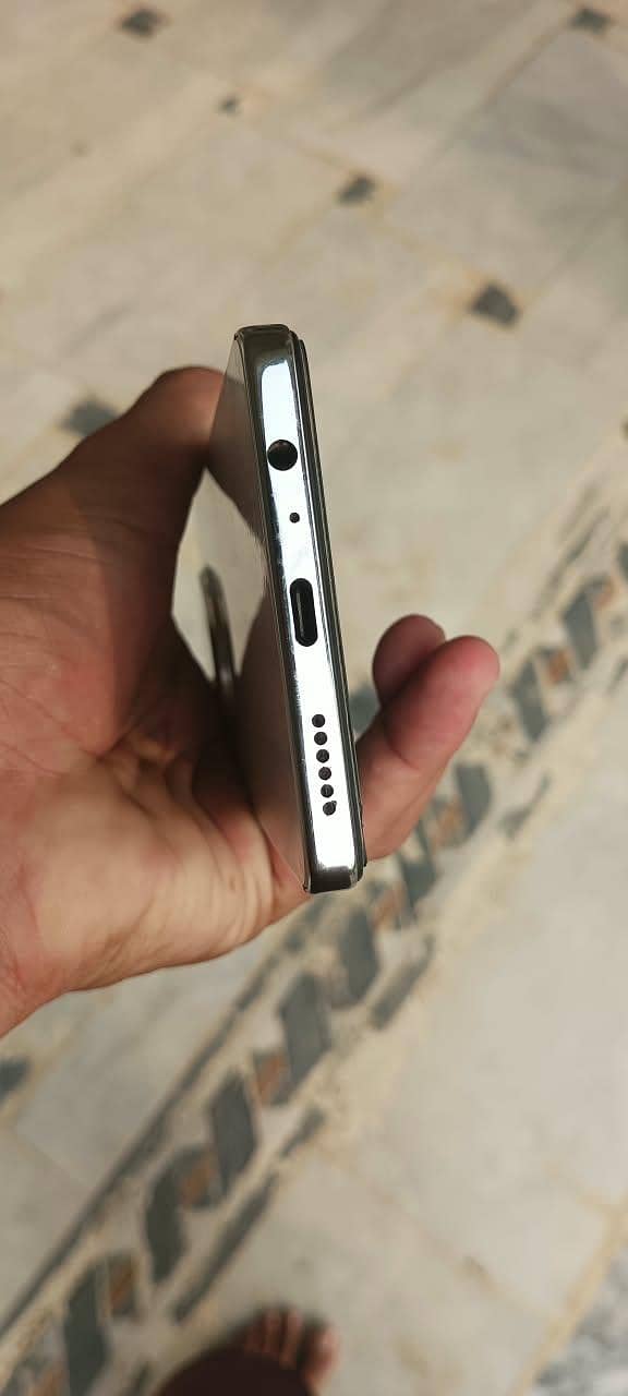 Tecno CAMON 30 5