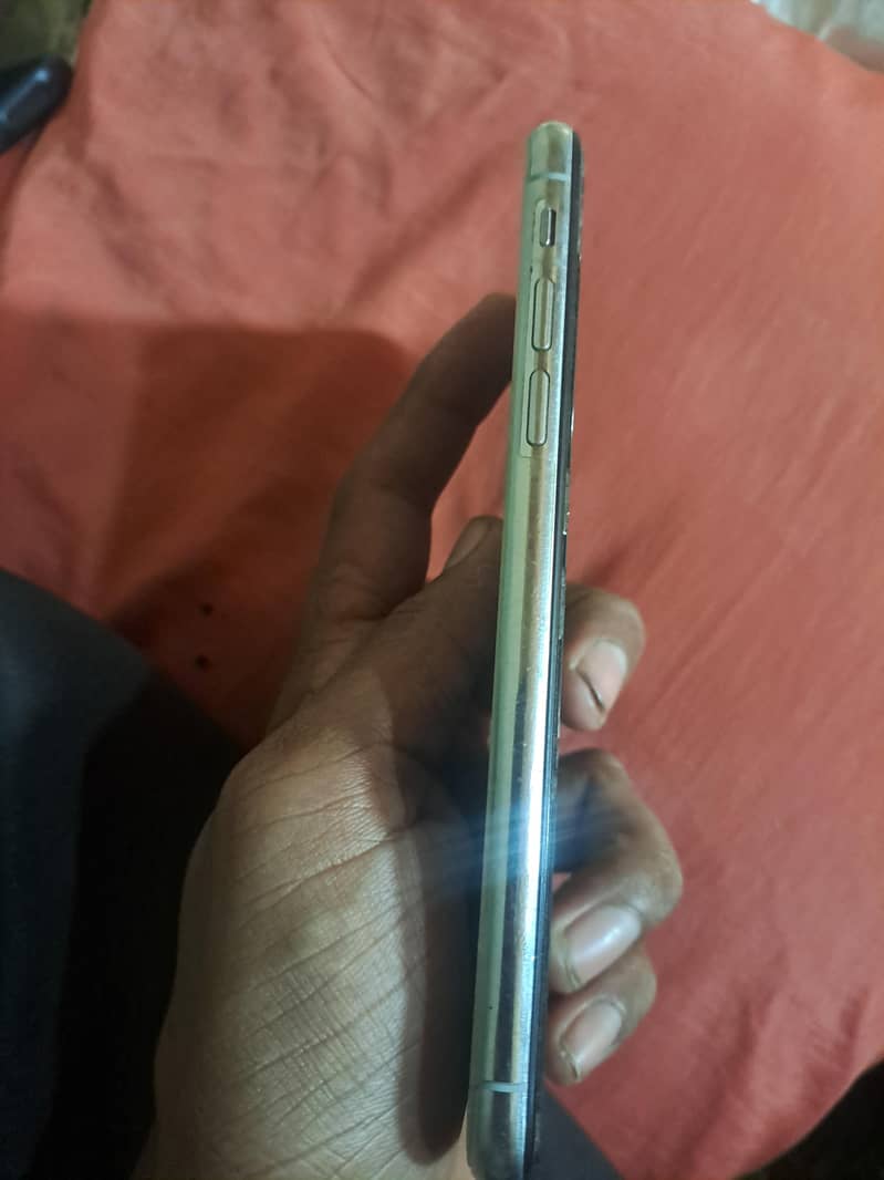 Apple iPhone X 2