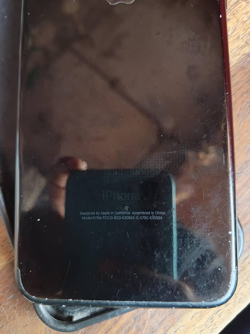 Apple iPhone 7 Plus 2