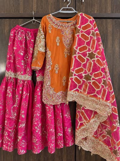 Mehndi dress medium size