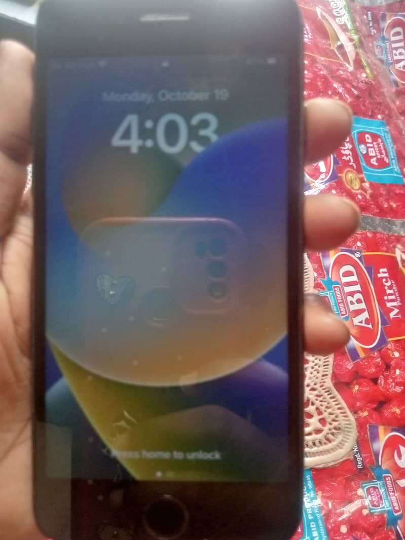 Apple iPhone 8 5