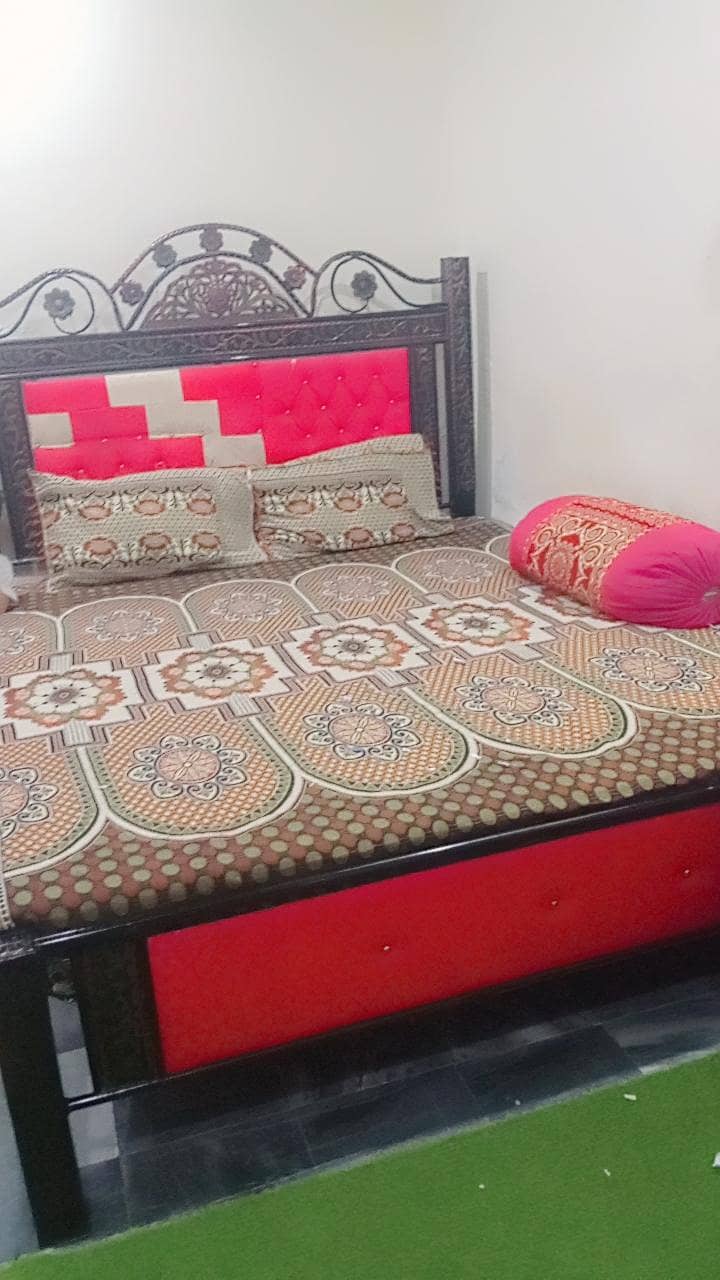 double bed 0