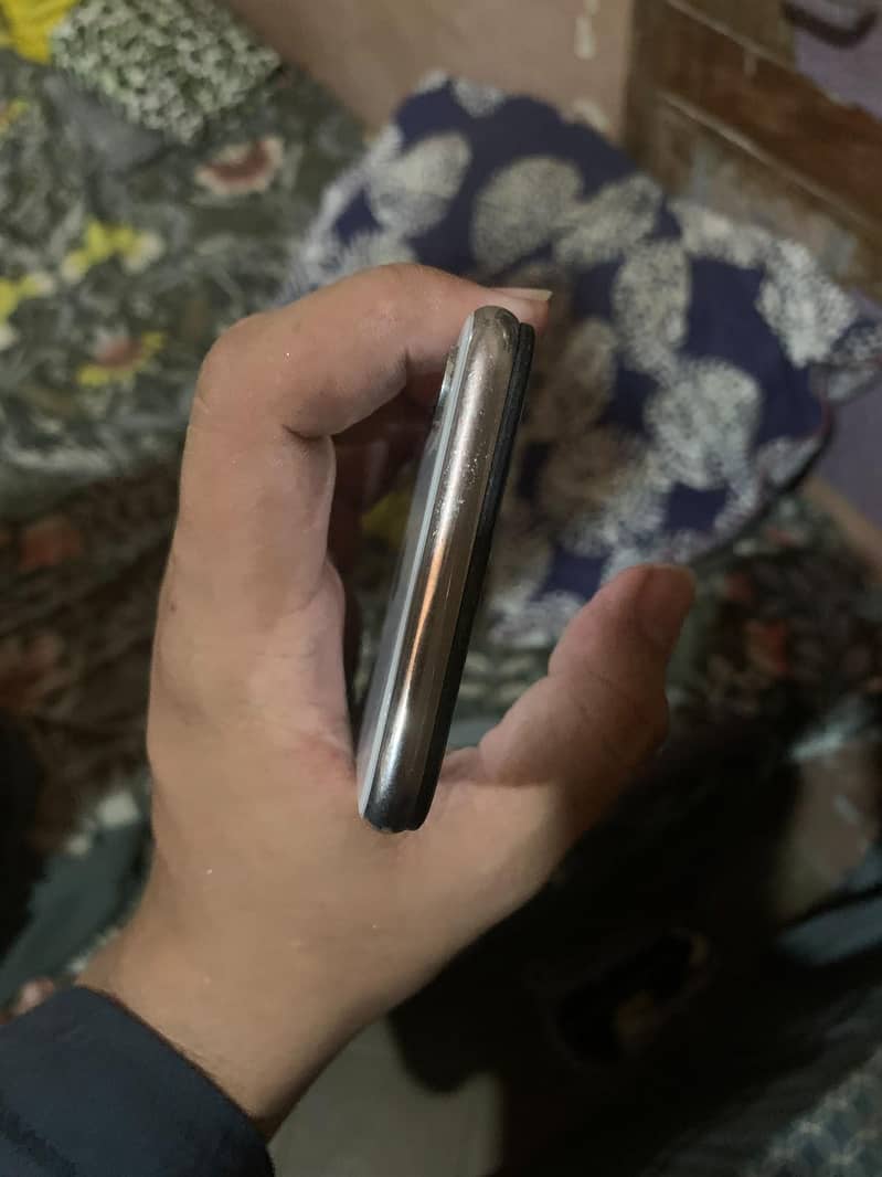 Apple iPhone X 2