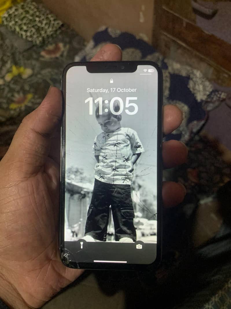 Apple iPhone X 3