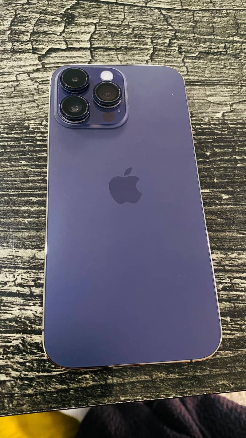Apple iPhone 14 Pro Max 0