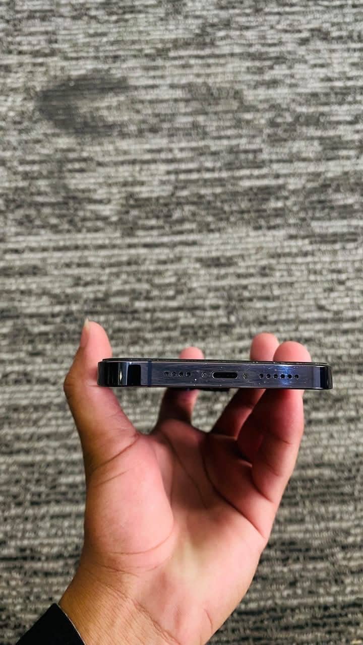 Apple iPhone 14 Pro Max 3