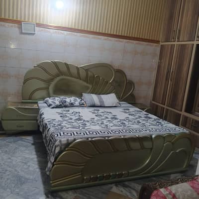 bed and dressing with no:1 quality of wood