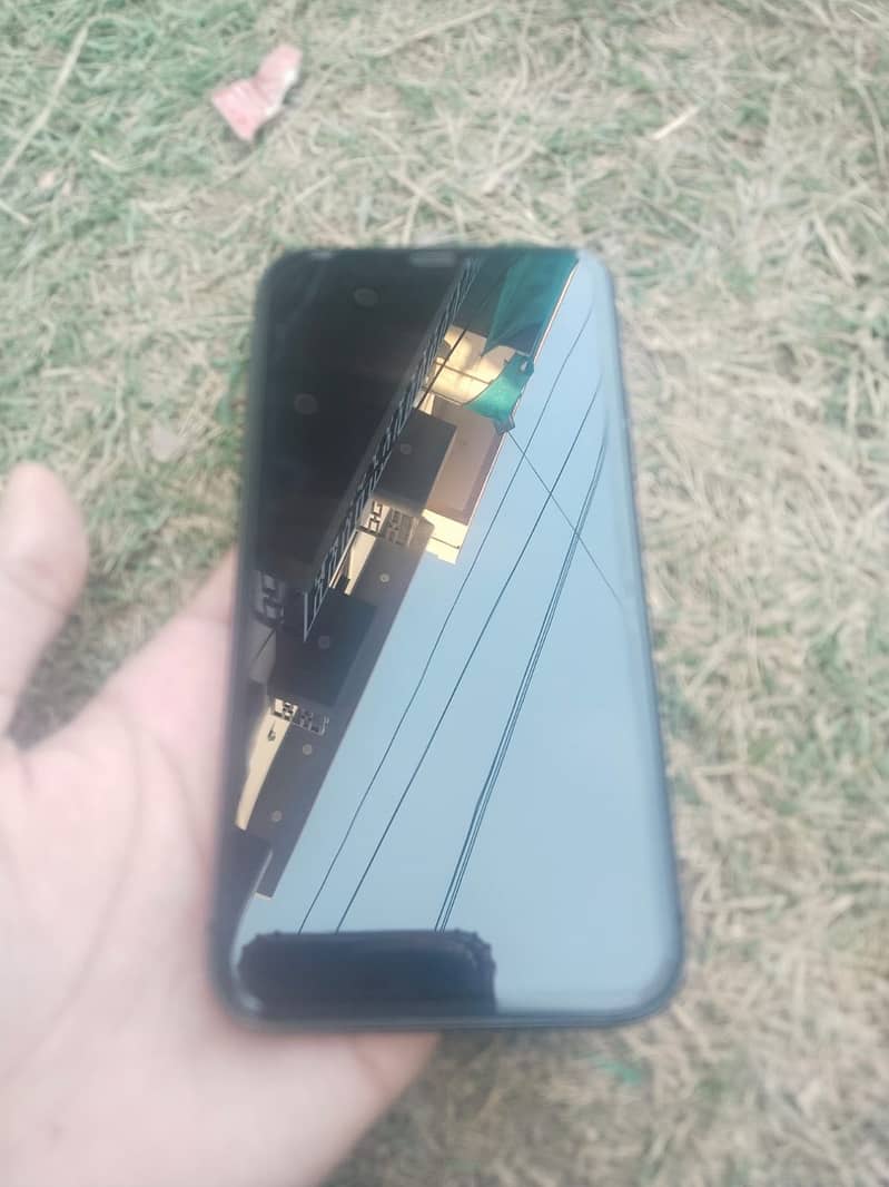 Apple iPhone 11 2