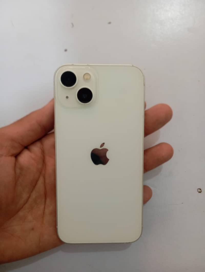 Apple iPhone 13 0