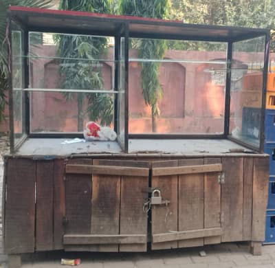 glass and wood display counter
