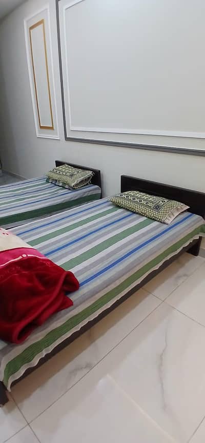 wooden bed set