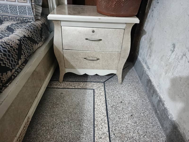 bed side table dressing single almari 1