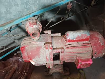 Lal Pump home used old condition  100% work Faysal company