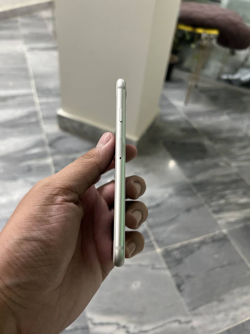 Apple iPhone 8 2